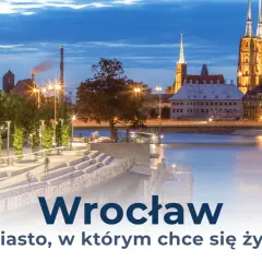 Wrocław, miasto w województwie dolnośląskim, nocą nad Odrą.