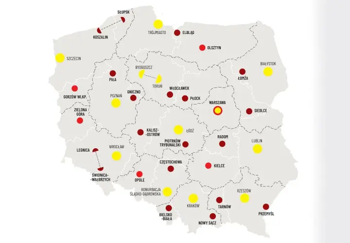 Mapa Polski z zaznaczonymi miastami. Widać granice województw, a także rozmieszczenie punktów w różnych kolorach. Najmniejsze województwo w Polsce jest tu widoczne.
