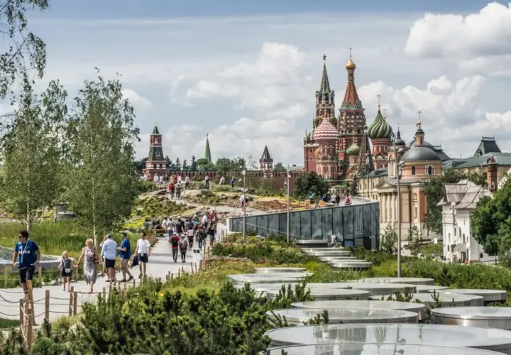 Nad jaką rzeką leży Moskwa? Odkryj jej tajemnice i znaczenie