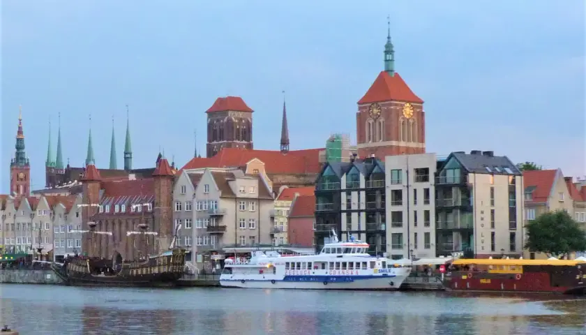 Jaka rzeka płynie przez Gdańsk? Odkryj tajemnice Motławy