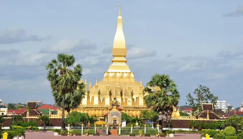 Vientiane - Przewodnik. Jak poczuć charakter stolicy Laosu?