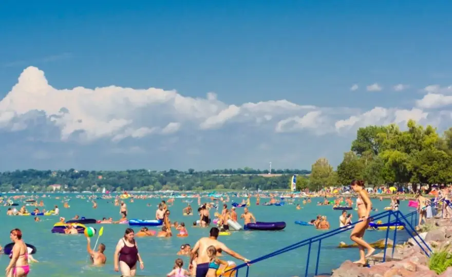Balaton plaża - Jak wybrać idealne kąpielisko?