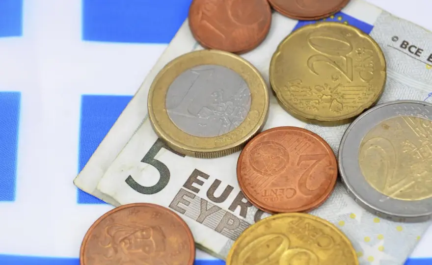 Grecja - jaka waluta? Płać euro mądrze i bez opłat!