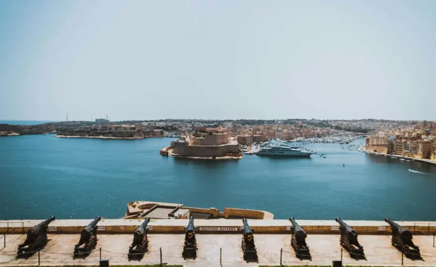 Do kogo należy Malta? - Suwerenna republika, nie terytorium zależne