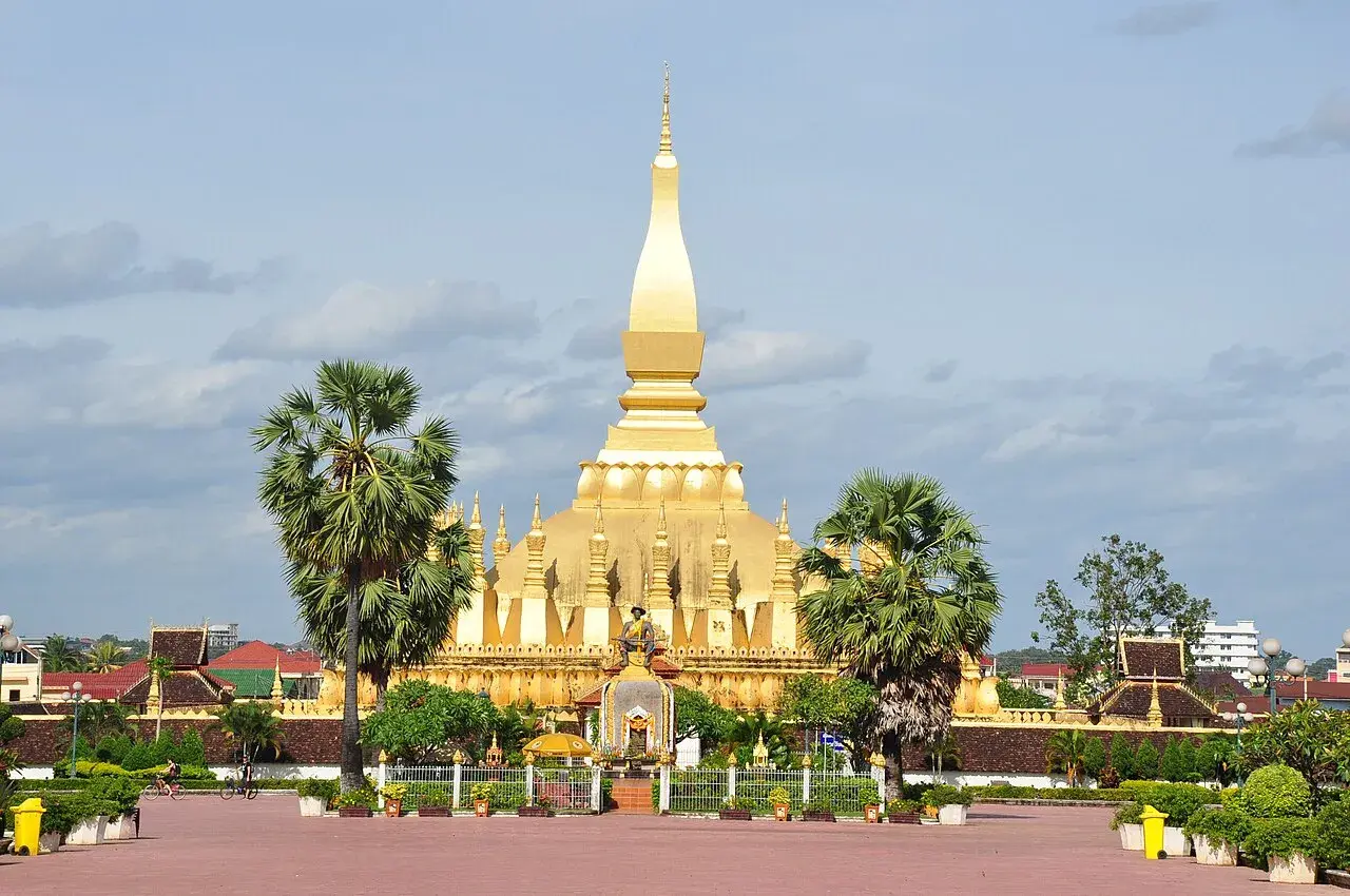 Vientiane - Przewodnik. Jak poczuć charakter stolicy Laosu?